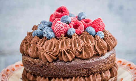 Vegan chocolate mousse cake step10