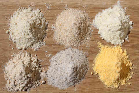 Heaps of various types of flour 530806176 1258x839
