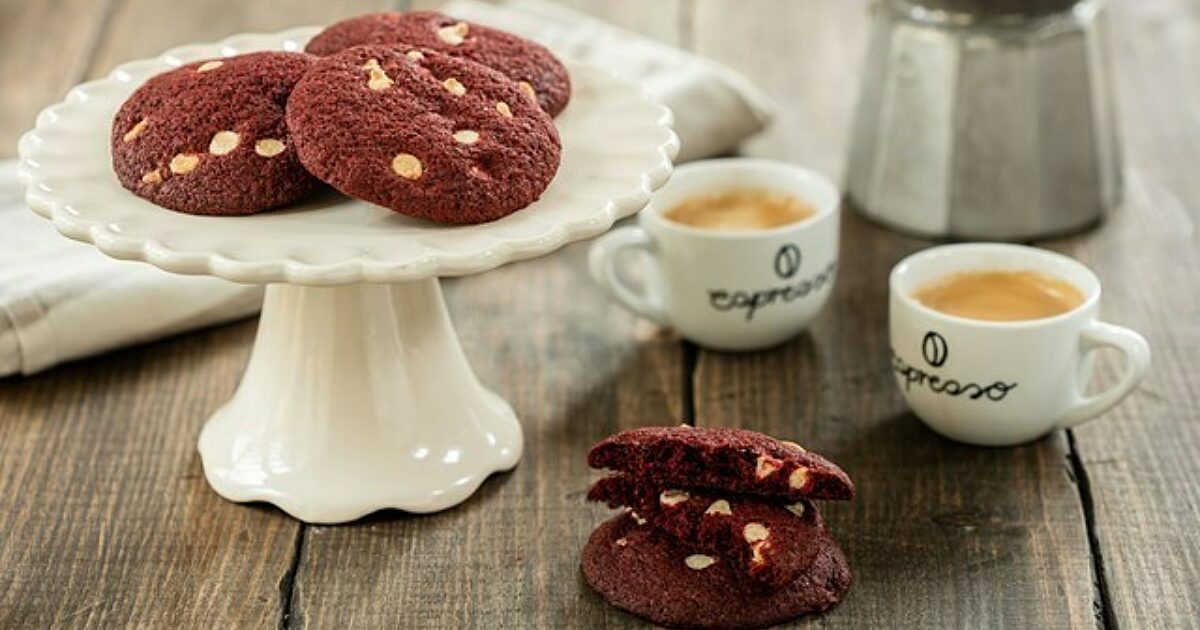 FabFlour | Red velvet cookies recipe