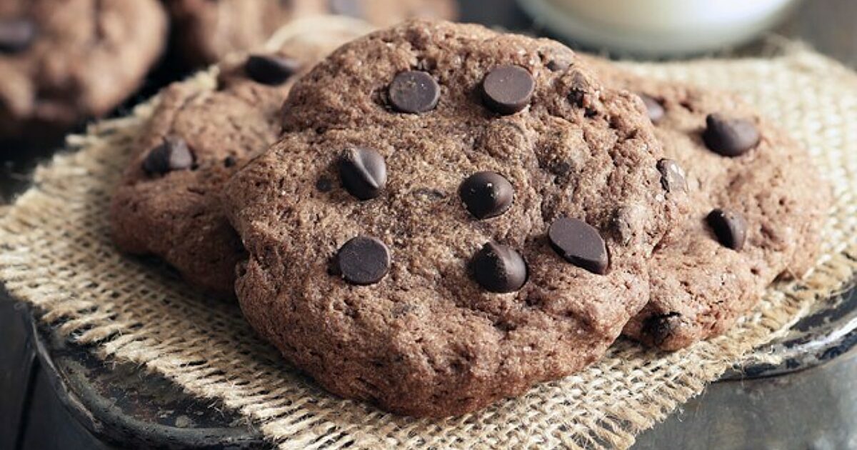 FabFlour | Double chocolate chip cookies recipe