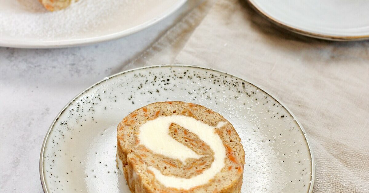 FabFlour | Carrot cake swiss roll recipe