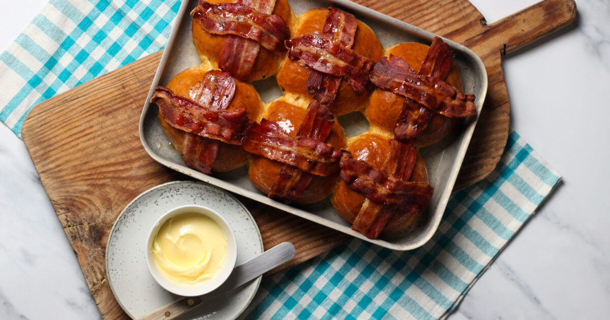 FabFlour | Sweet & salty hot cross buns recipe
