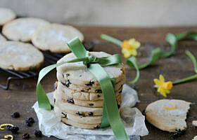 600 Doves Easter Biscuits JR2 1 280x200