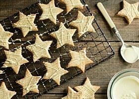 Baking Mad Vanilla Star Biscuits Main 280x200