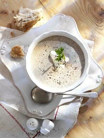 Mushroom garlic soup