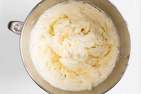 Fab Easter cake step5